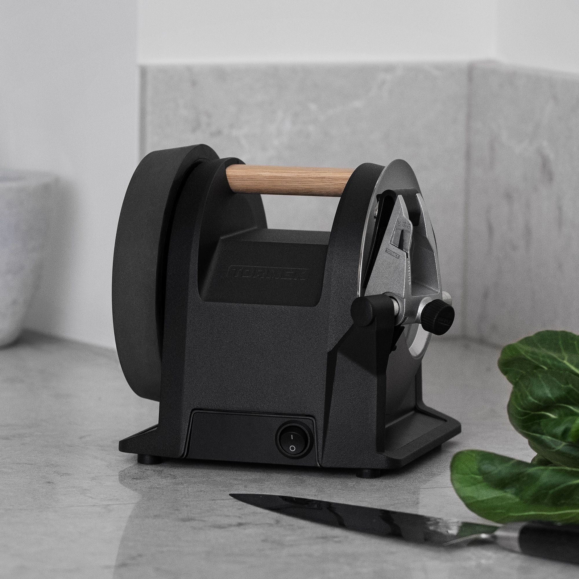 Tormek – Elektrischer Messerschärfer T-1 Kitchen Knife Sharpener Carbon Black